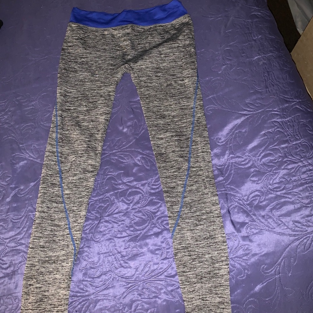 Grey leggings